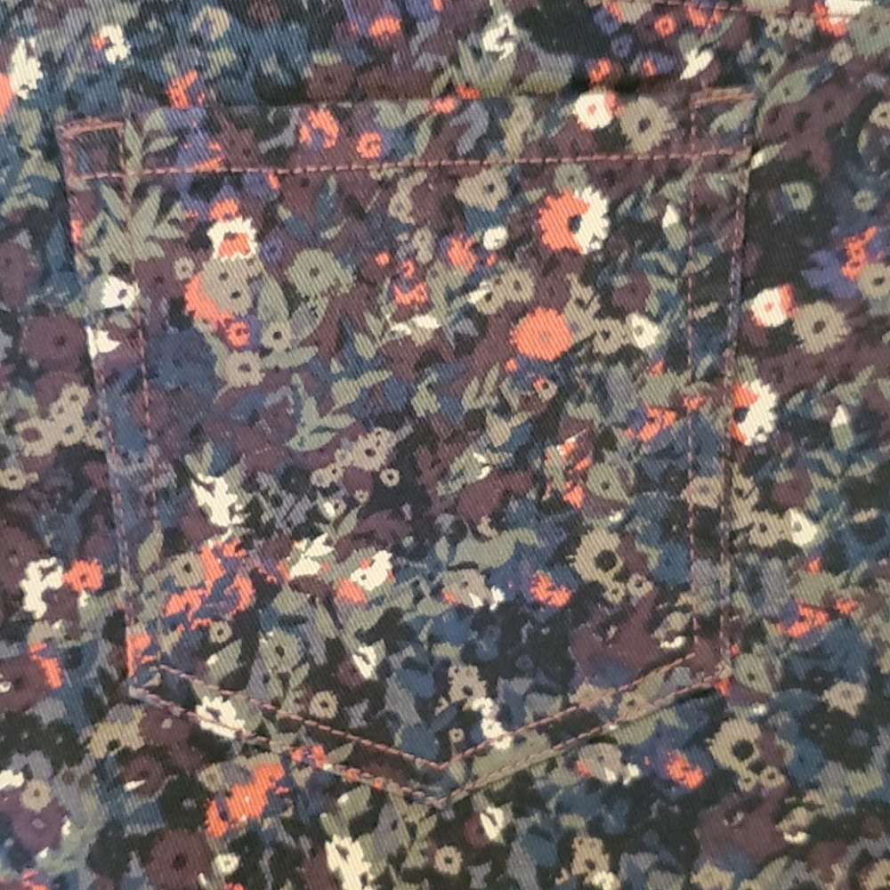 πHPπ High Rise Printed Jeans - Picture 9 of 13